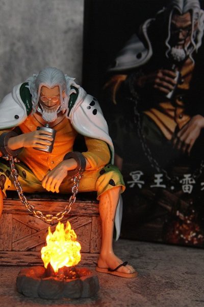 خرید قیمت اکشن فیگور سیلورز رایلی ۱۶ سانتی‌متر چراغدار