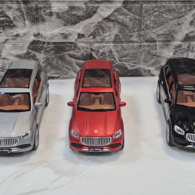 ماشین فلزی بنز دوزا