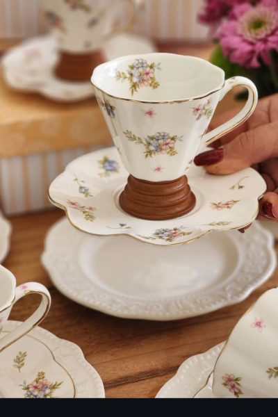 فنجان و نعلبکی پایه چوبی وارداتی شیک_کد13_10504