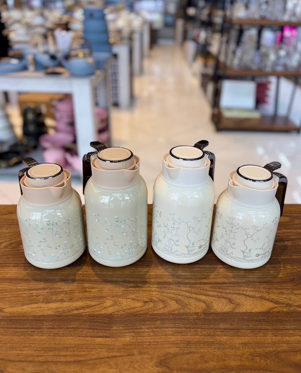 photo_2025-12-23_23-58-32 فلاسک استیل طرحدار فینیک اورجینال feenikکد_1245و1244 - Image 1